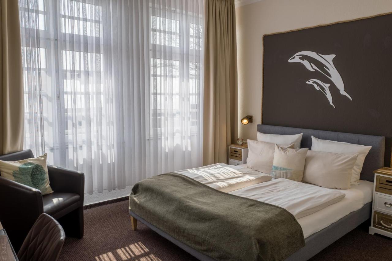 Akzent Strandhotels Seestern, Delphin & Lachs Wilhelmshaven Esterno foto