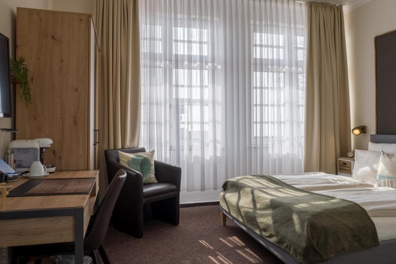 Akzent Strandhotels Seestern, Delphin & Lachs Wilhelmshaven Esterno foto