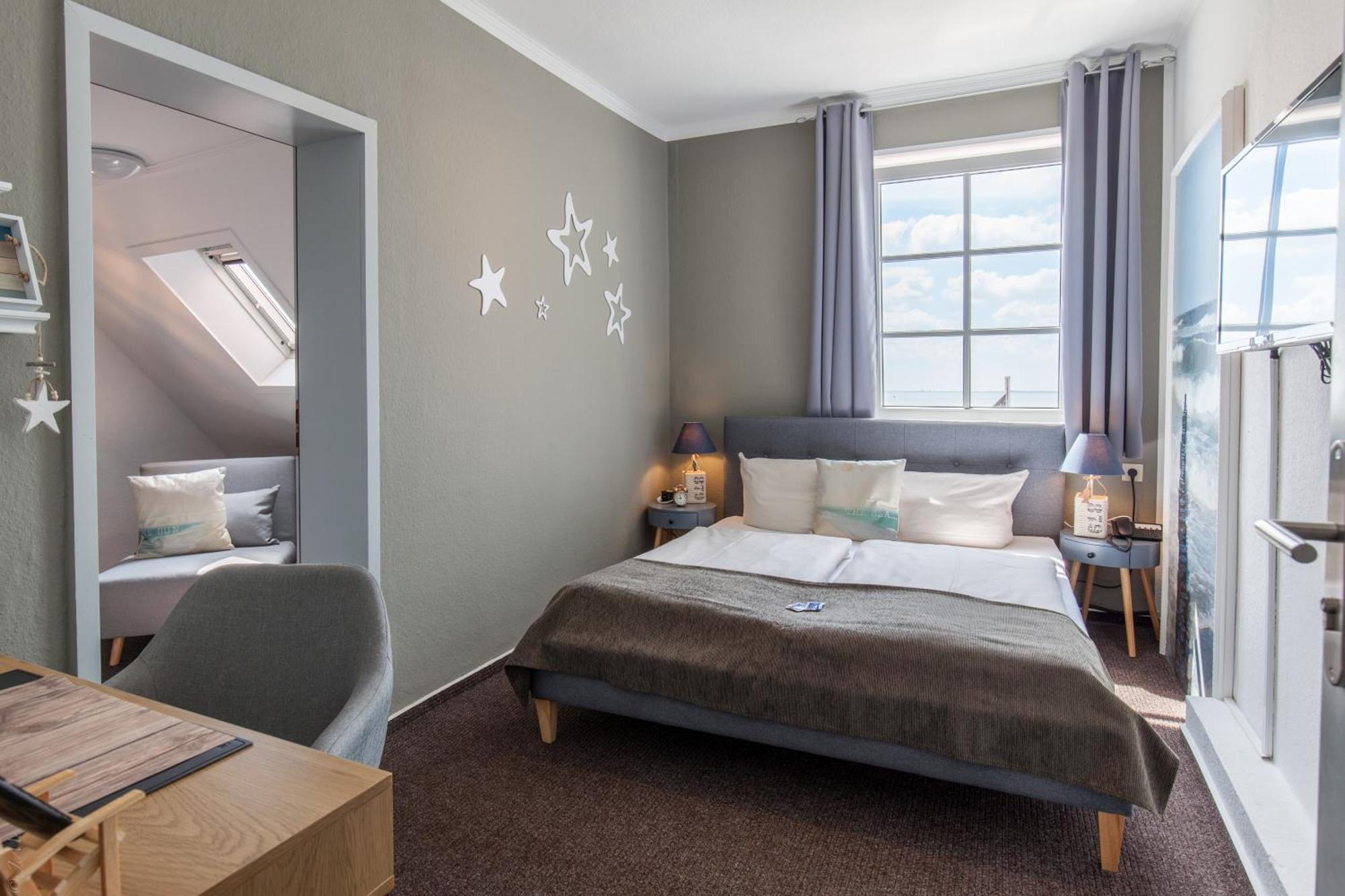 Akzent Strandhotels Seestern, Delphin & Lachs Wilhelmshaven Esterno foto